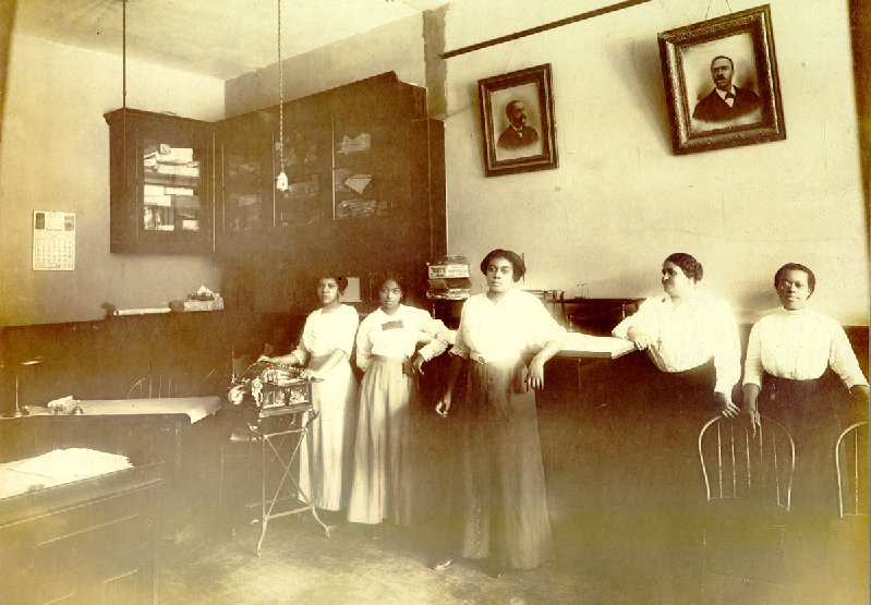 Maggie Lena Walker (second from right) with four accountants employed by the Independent Order of Saint Luke.&nbsp;I