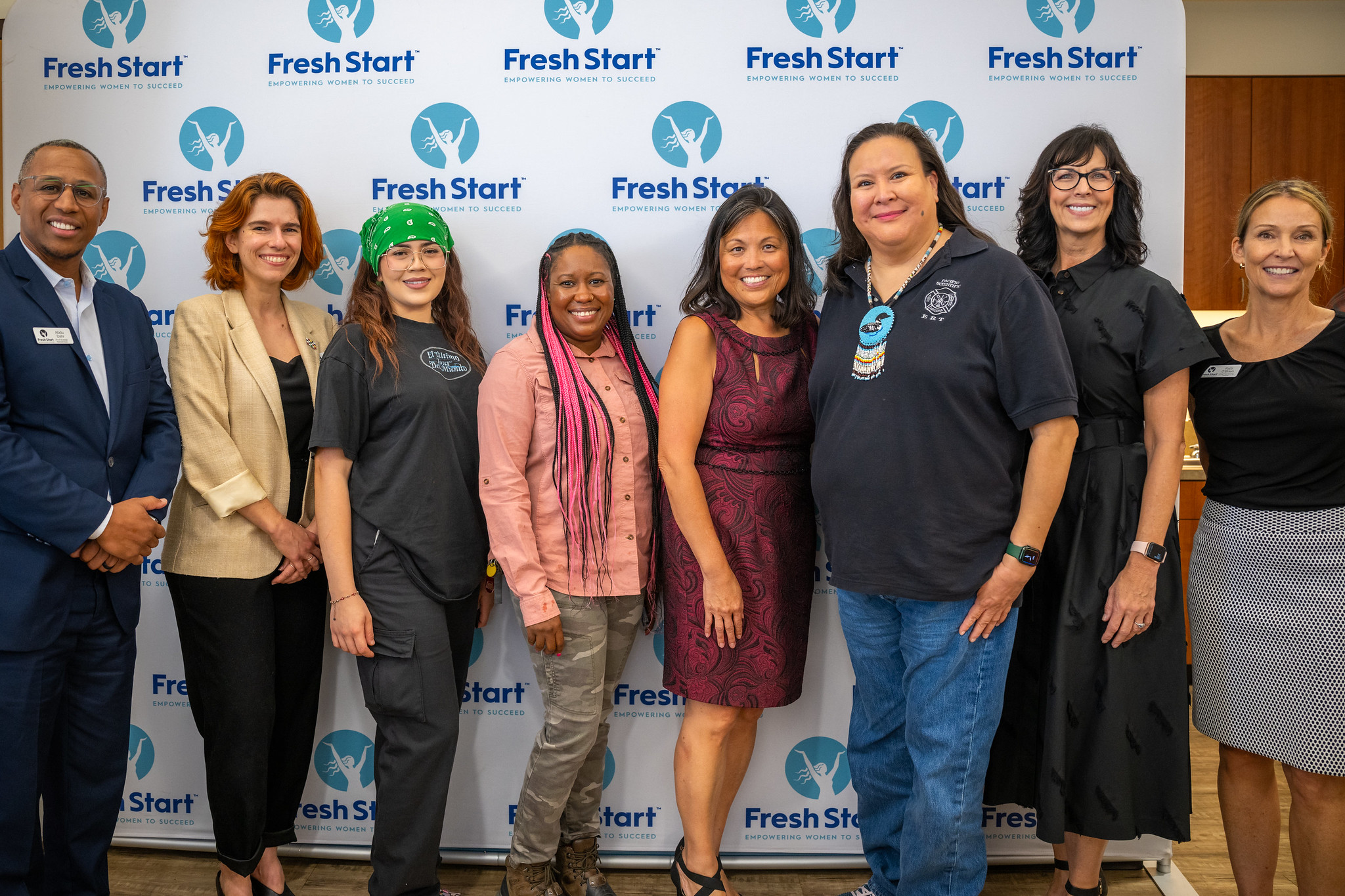 Staff and clients of WANTO grantee Fresh Start Women’s Foundation (Phoenix, Ariz.) share good jobs success stories with Acting Secretary Julie Su.